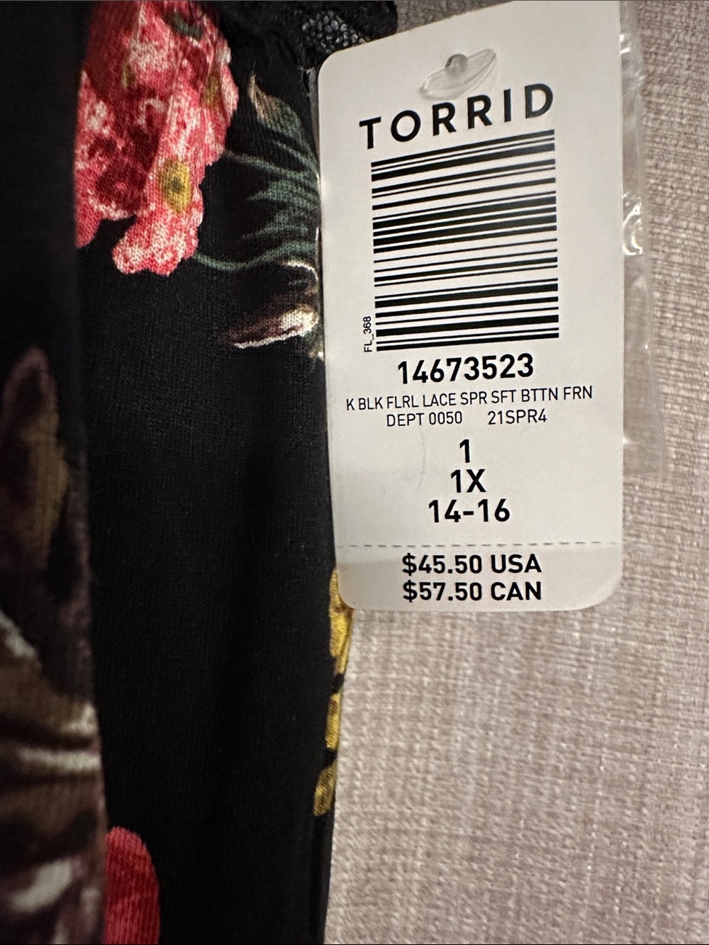 Torrid Black Floral Lace-Trim V-Neck Top - Picture 4 of 4
